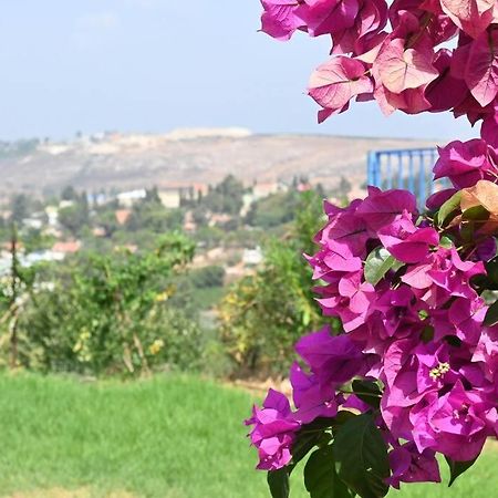 מטולה מול חרמון Villa Екстериор снимка