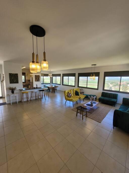 מטולה מול חרמון Villa Екстериор снимка